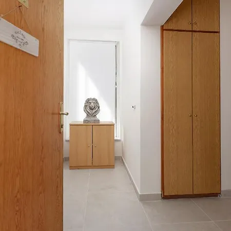 Apartments Villa Bernarda Šilo Esterno foto