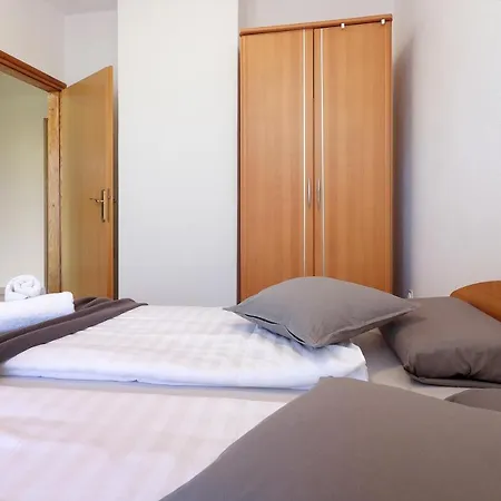 Apartments Villa Bernarda Šilo Esterno foto